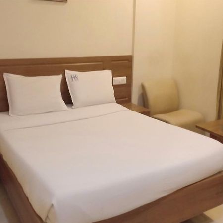 Hotel Sona'S Tiruchirappalli Kültér fotó