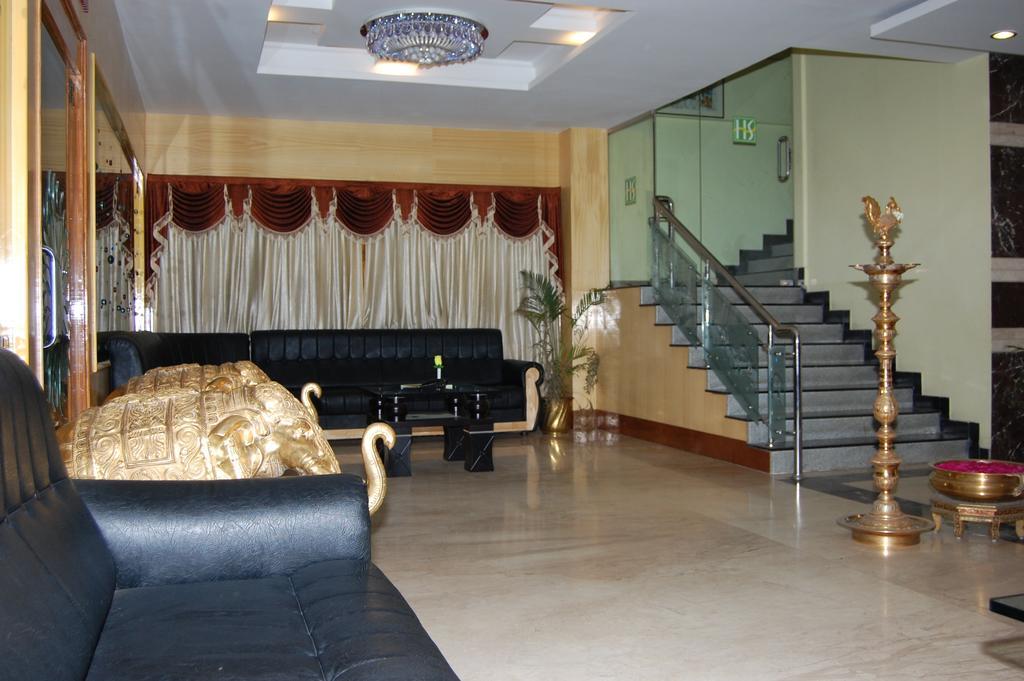 Hotel Sona'S Tiruchirappalli Kültér fotó