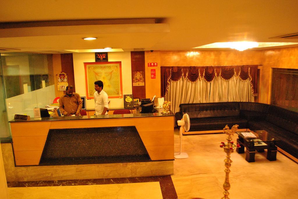 Hotel Sona'S Tiruchirappalli Kültér fotó