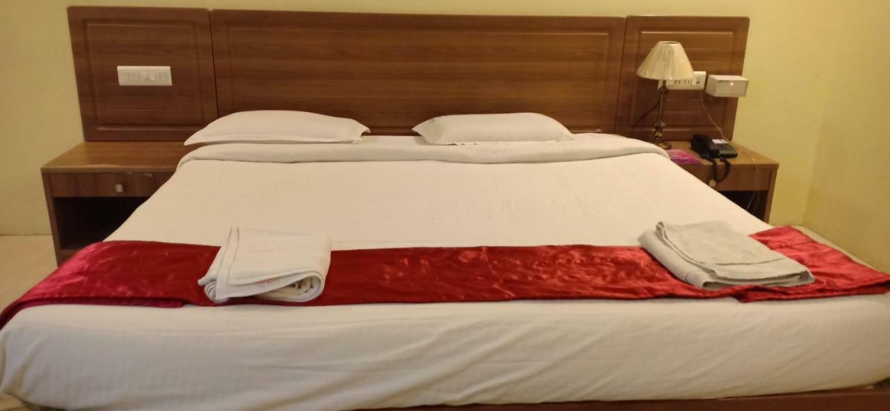 Hotel Sona'S Tiruchirappalli Kültér fotó